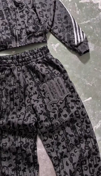 Graphic Leopard Set